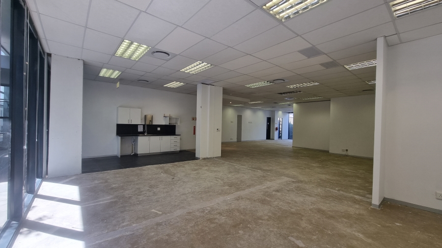 To Let Commercial Property for Rent in Woodstock Western Cape